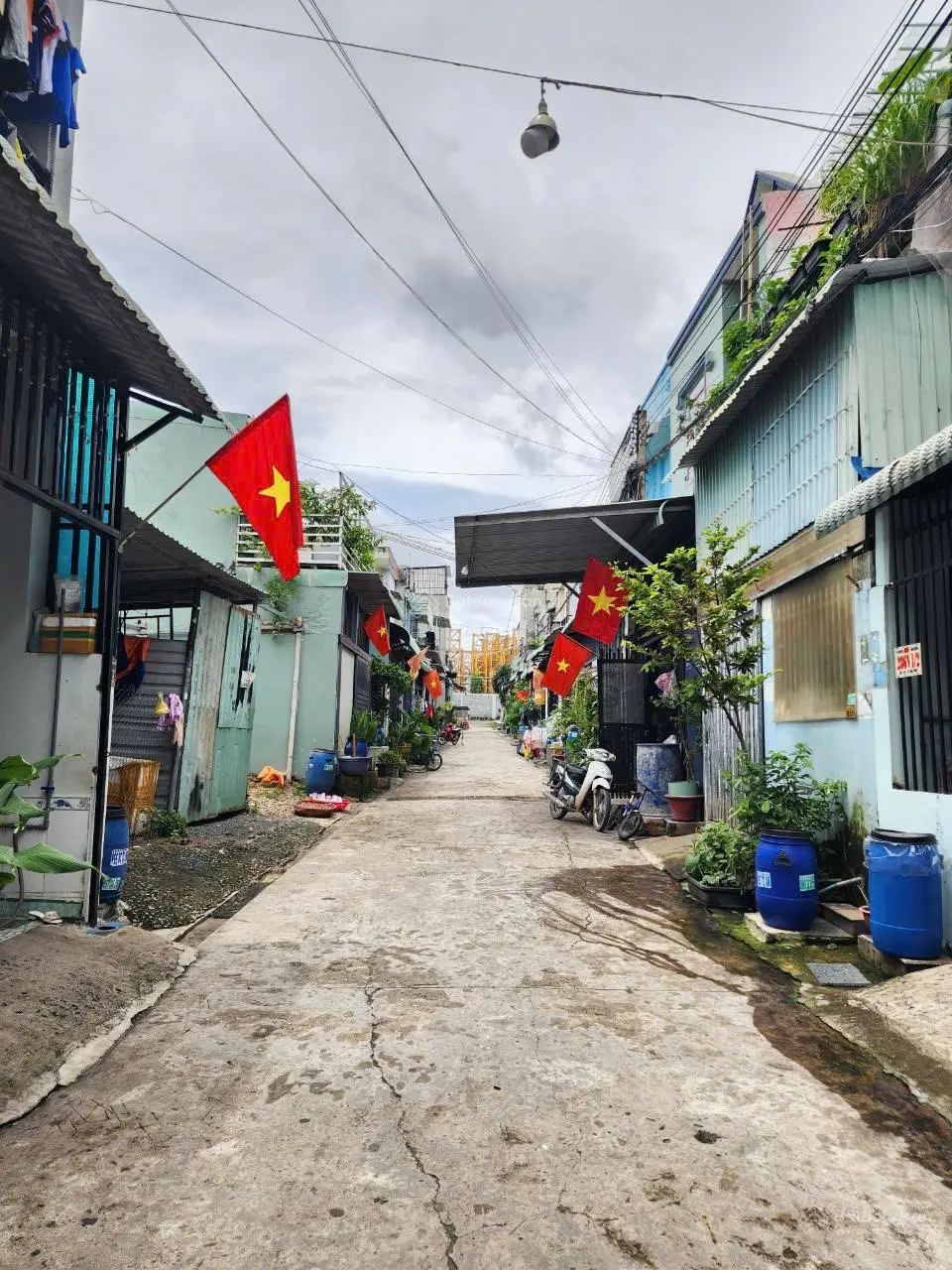 2 tỷ 050 Bán nhà 1 trệt 1 lầu hoàn công giá rẻ, Gần Vòng Xoay An Phú, P.An Phú, TP Thuận An
