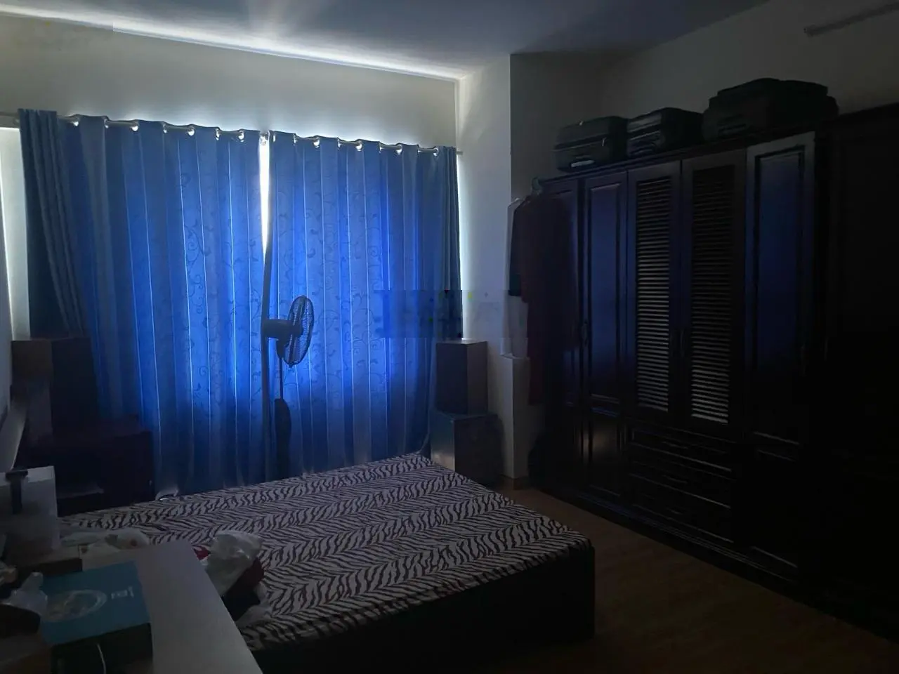 Chính chủ bán CC 165 Thái Hà. DT 120m2 căn góc 3 phòng ngủ 2 WC