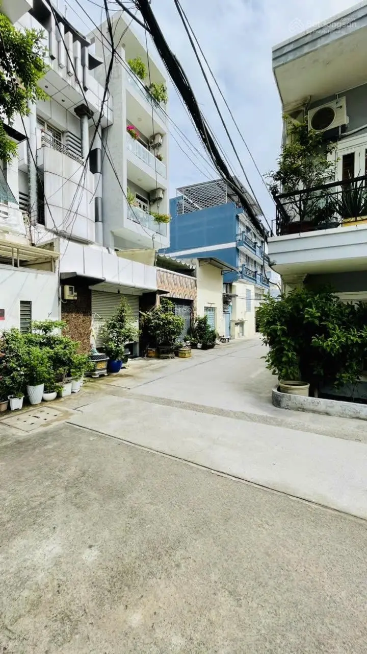 (Huỳnh Thị Đồng, TT Nhà Bè)nhà phố 4 tầng - xe tải tránh thông tứ tung 55m2 ngang 4.6m - chỉ 5.85tỷ