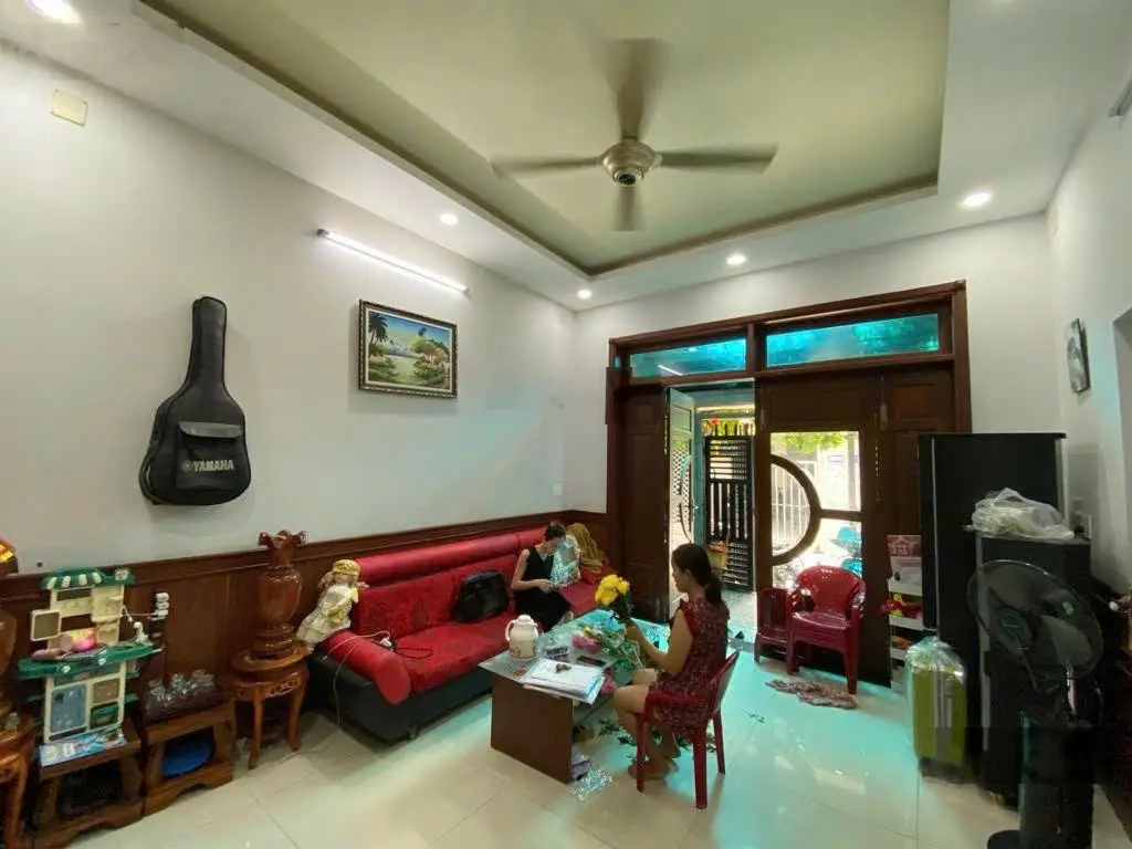 Tôi chính chủ bán nhanh nhà đường Đinh Đức Thiện, xã Bình Chánh, 75m2 ngay chợ bình chánh