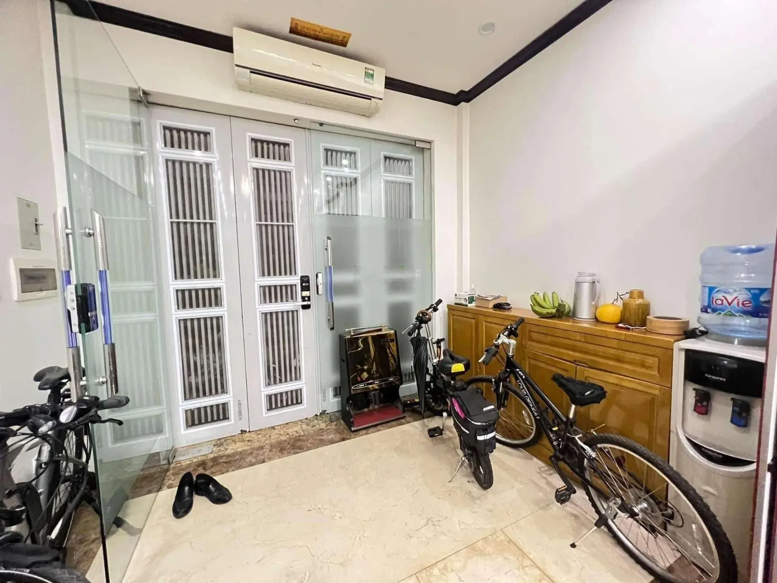 Bán nhà Đường Nguyễn Trãi 10M Ra Đường Ô Tô Nhà Dân 42m2 6 Tầng Có Ô Chờ Thang Máy Giá 8,5 Tỷ