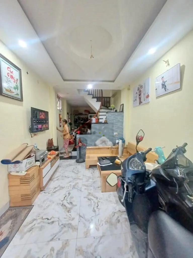 Cần bán gấp nhà phố Thụy Phương 38m2, 4T, lô góc, hơn 4 tỷ