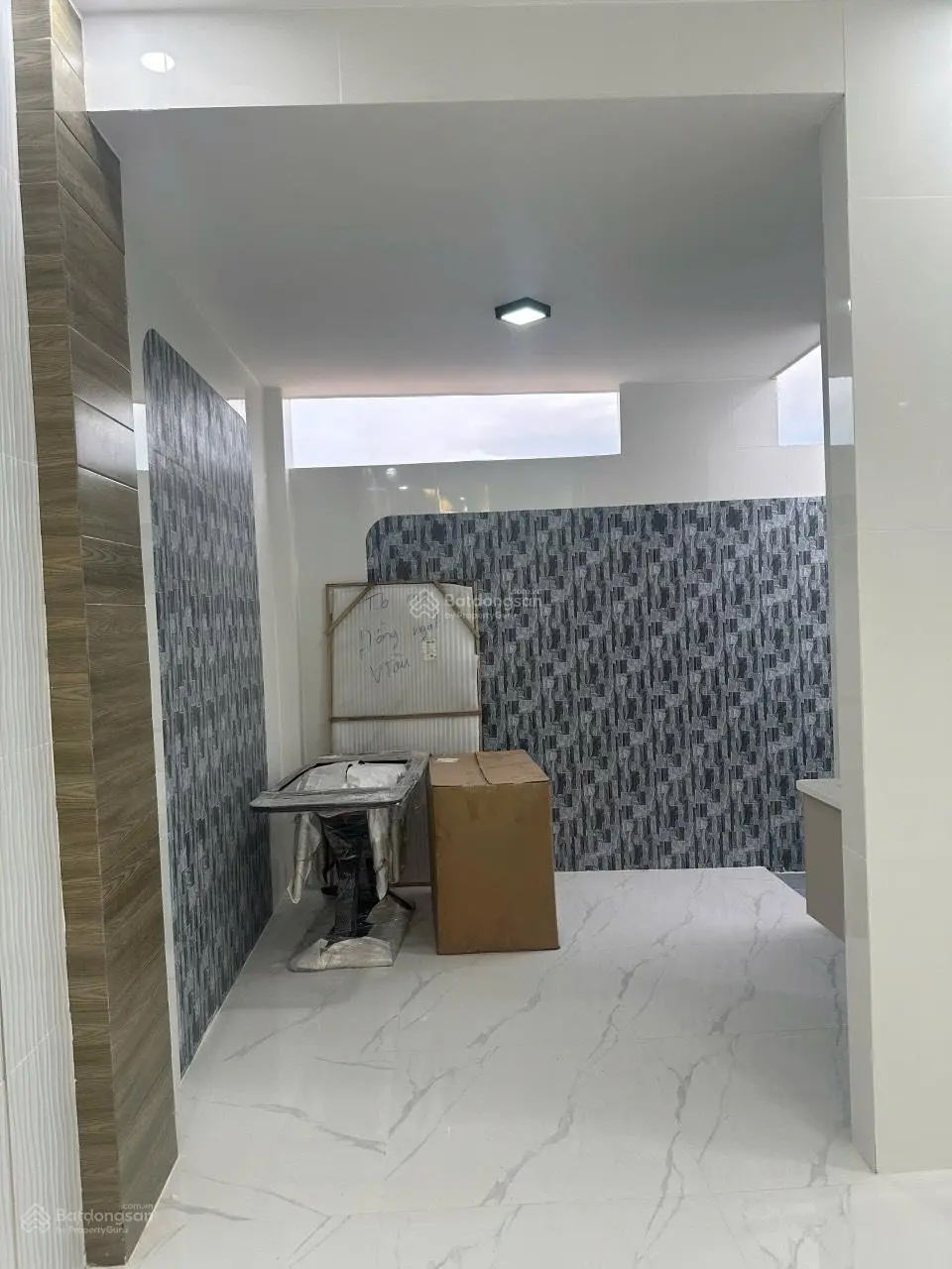 Bán nhà đẹp MT đường Phước Hưng - Phước Hải 1 trệt 1 lầu 4PN gần chợ, gần biển Phước Hải DT 170m2