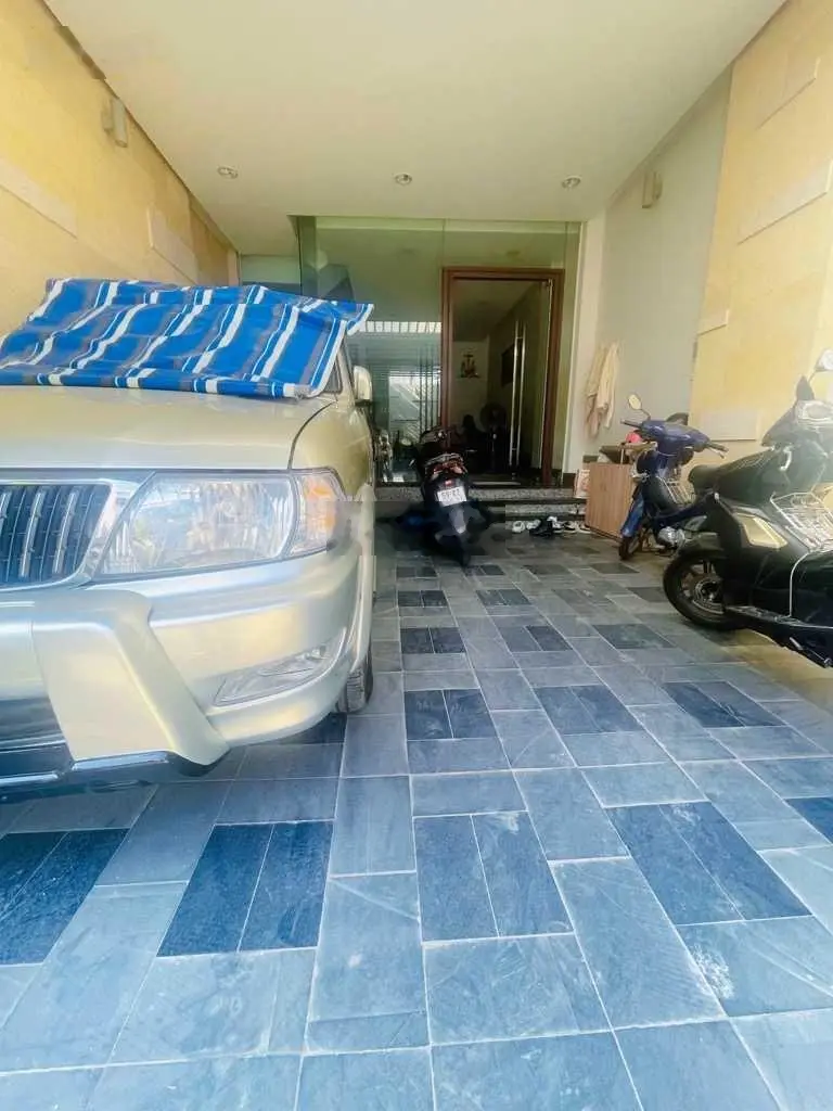 Khu 38 ha, nhà đẹp 4 tầng, 5x18m, sát MT Phan Văn Hớn, đường 10m, hơn 8 tỷ, vị trí đắc địa Q12