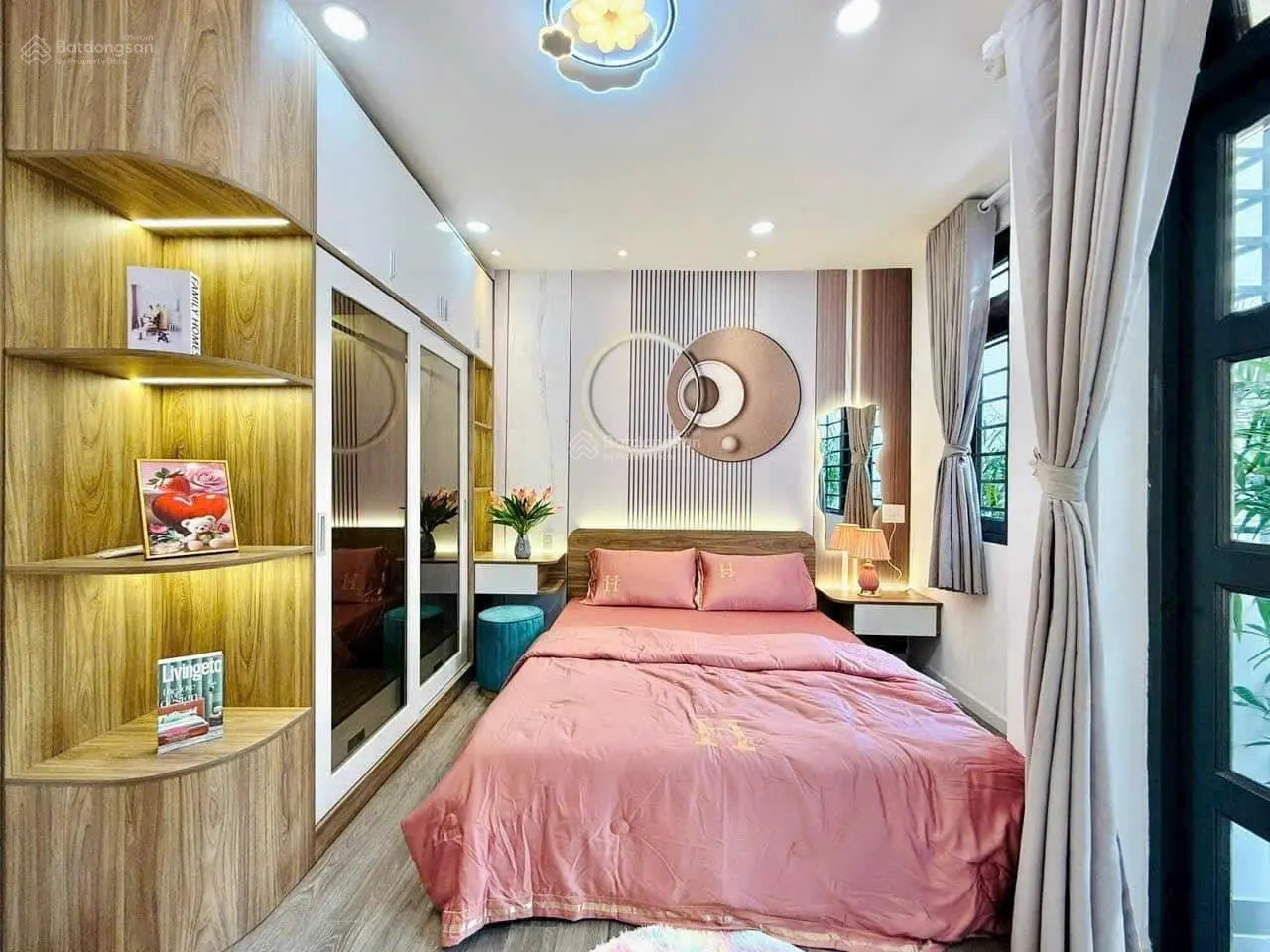 Chỉ với 3tỷ25 sở hữu ngay căn nhà riêng 3PN, 3WC, 55m2 tại Võ Văn Tần, Q3, HCM. Sang tên trong ngày
