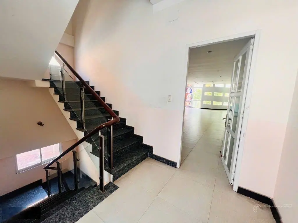 Bán nhà chính chủ sát mặt tiền - Đường xe hơi tránh thông Thống Nhất 190m2 Gò Vấp. Hơn 15 tỷ xx