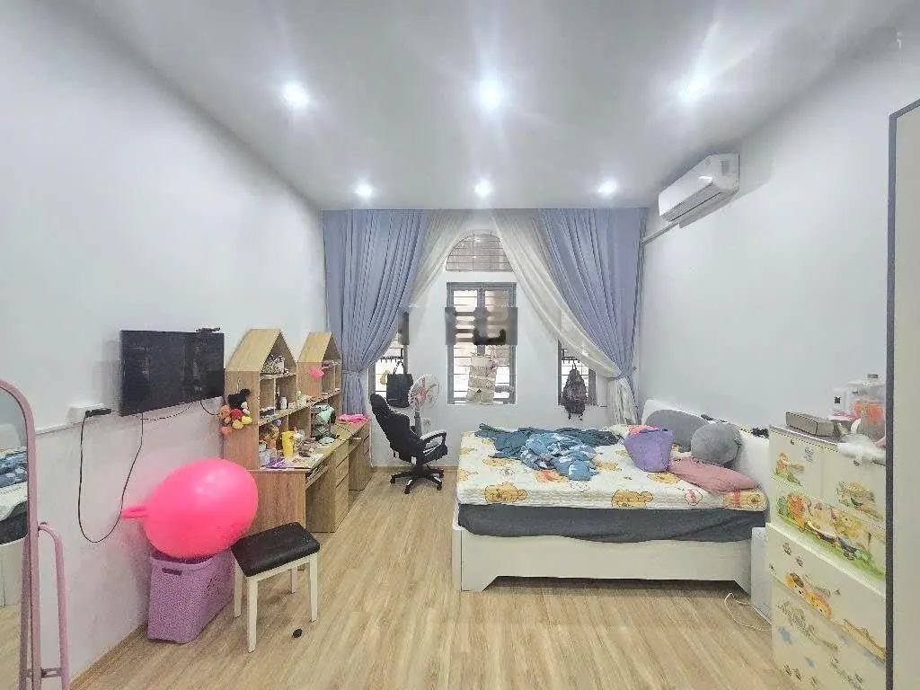 Nhà đẹp thiết kế phong cách - cách ô tô tránh vài bước chân - 4 tầng ngọc thuỵ long biên