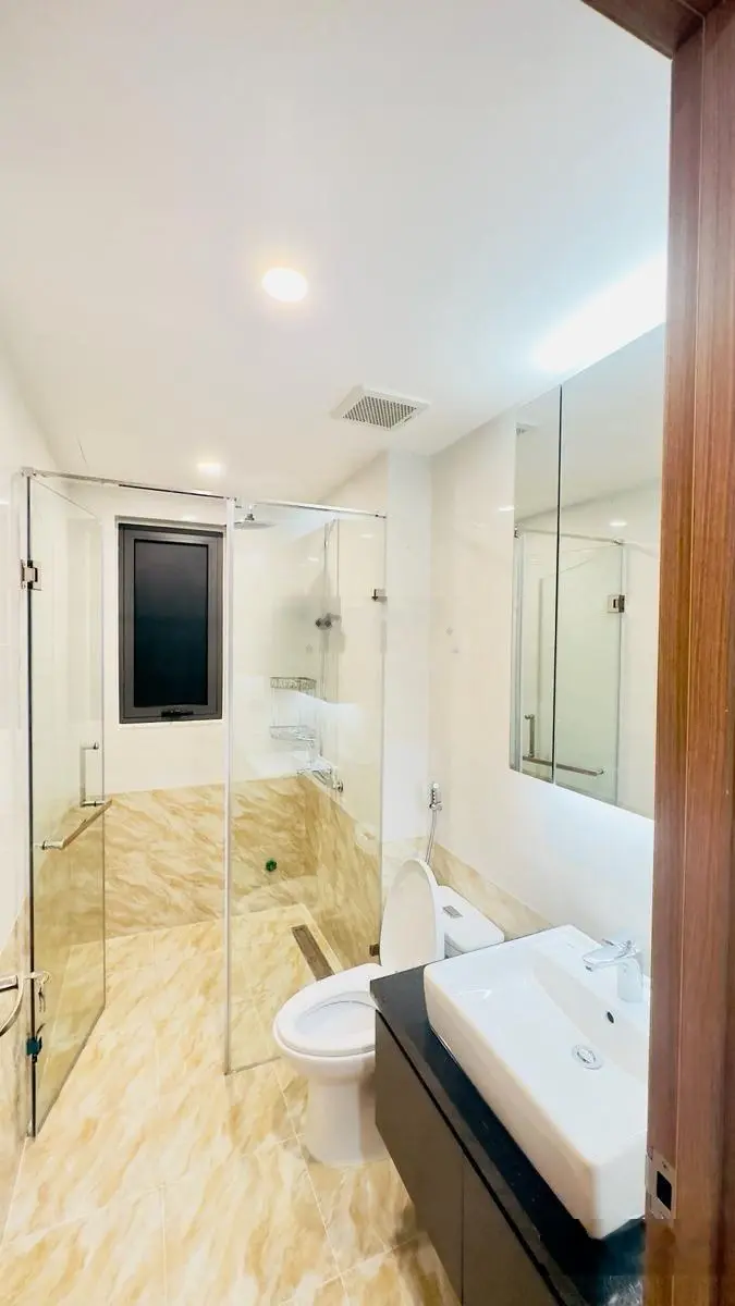 Bán tòa nhà 7T Hoàng Mai, kinh doanh, gara ô tô, thang máy, full nội thất - 66m2, MT 5,5m - 16 tỷ