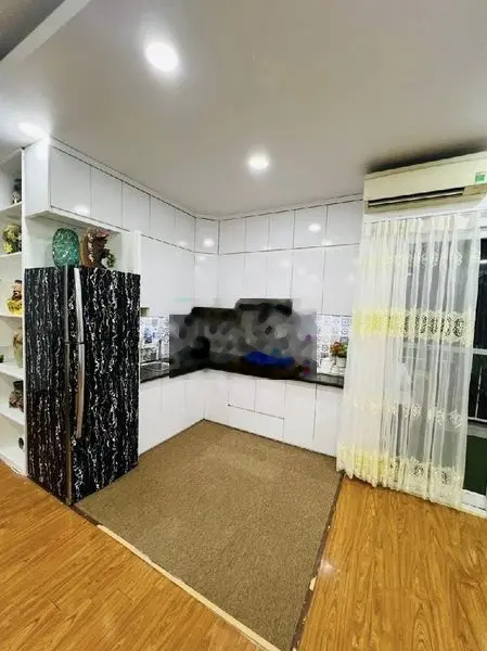 BÁN chung cư 137 Nguyễn Ngọc Vũ,78m, 4,4 tỷ. Sổ đỏ