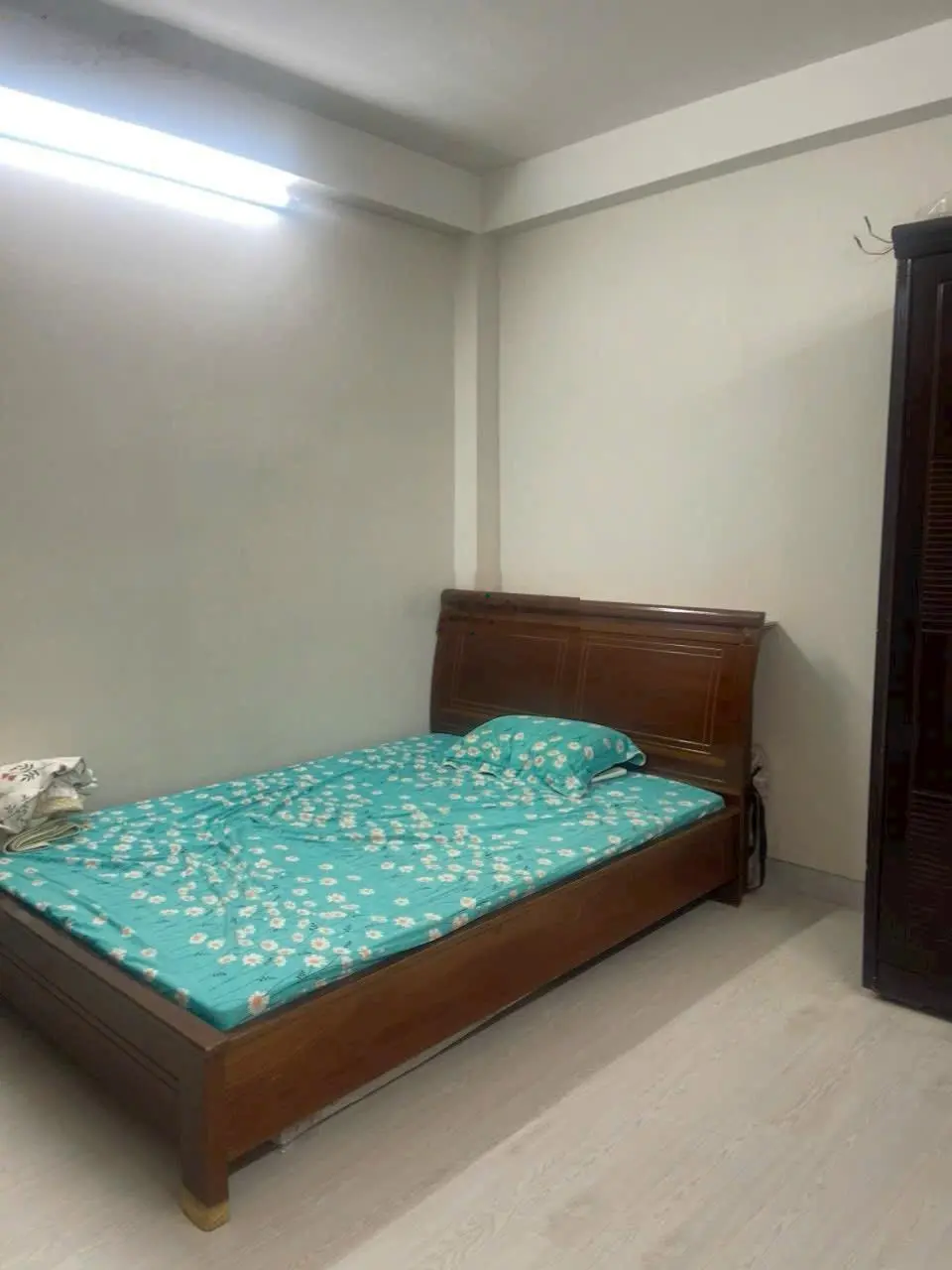 Cơ Hội Vàng! Bán Nhà Đẹp Tại HXH Hoàng Hoa Thám, P.5, Bình Thạnh! Diện Tích:4,5 x 13,3m. 4 tầng.8PN