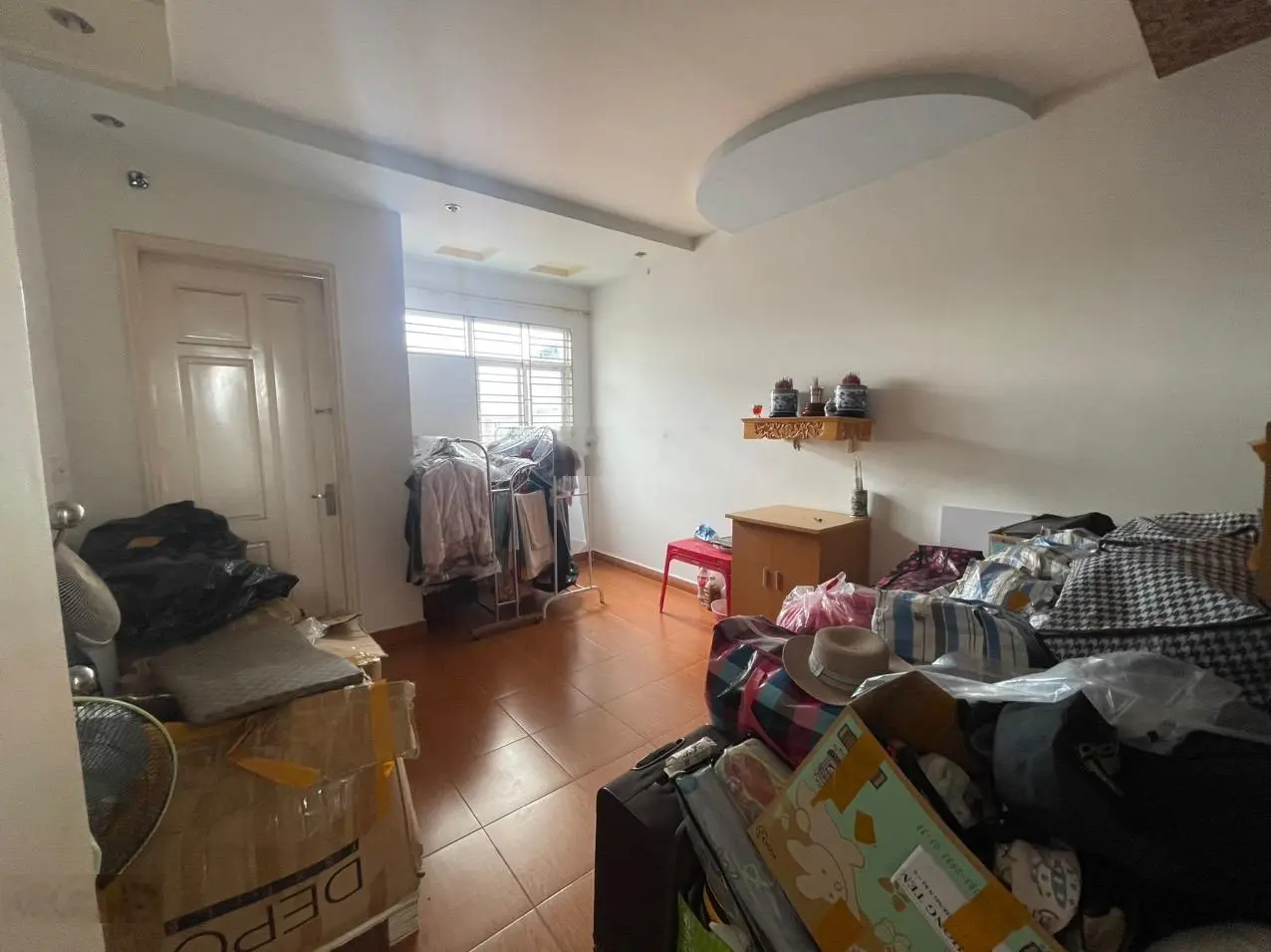 Nhà đẹp ngõ nông Hồ Sen Phố . Giá chỉ 2ty850. LH 0947 800 ***