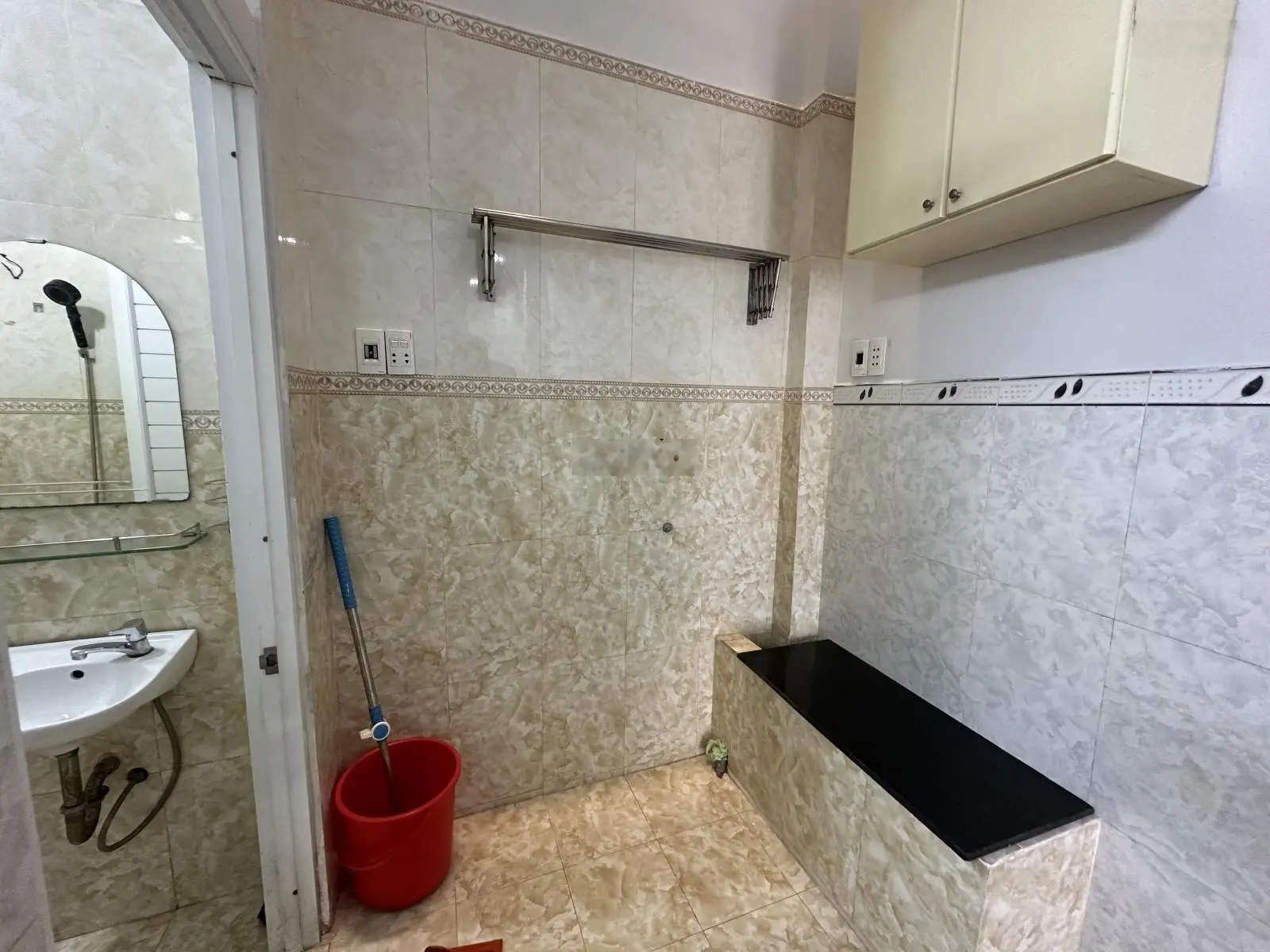 Bán nhà đẹp DT 4x12m 1 lầu 2PN 2WC sàn gỗ, hẻm xe hơi né nhau, giáp ranh KDC Đồng Diều Cao Lỗ P4 Q8