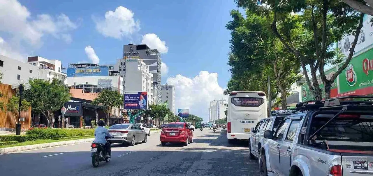 Hàng độc Vị trí trí khỏi bàn 2 lô liền kề mặt tiền đường Võ Văn Kiệt cách biển Mỹ Khê 200m