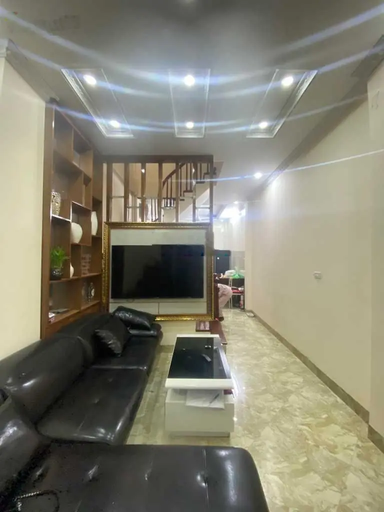 Bán nhà Đền Lừ - Hoàng Mai - ô tô đỗ cửa - kinh doanh - văn phòng sổ riêng 44m2 5 tầng giá 7,6 tỷ