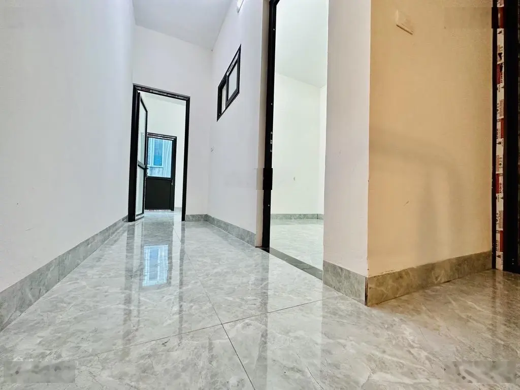 2,5 tỷ. Thượng Cát, nhà 2 tầng mới tinh, 32m2, MT 3,5m. 30m ra ôtô, 100m ra đường Thượng Cát