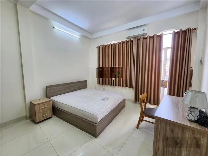 Hàng HOT! MT KHỦNG Huỳnh Văn Bánh PN - Vị trí siêu Hot- KD Cực Đỉnh - 50m2 - 5 tầng - Chỉ 16.5 tỷ