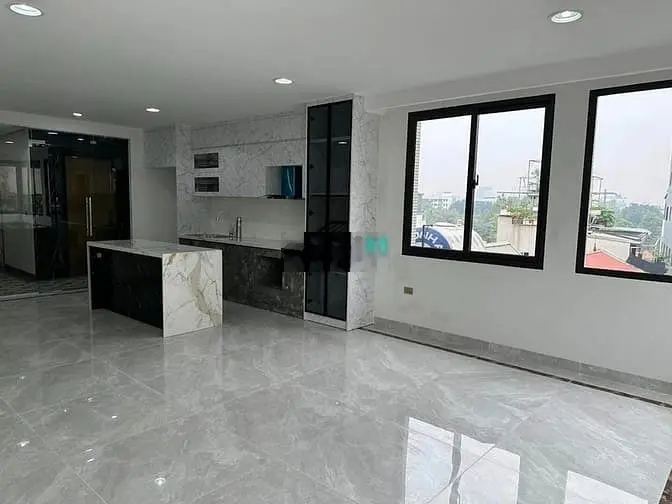 Bán Nhà 7 tầng Mặt Phố Kim Mã - Quận Ba Đình - Dt 55m2 x 7 Tầng