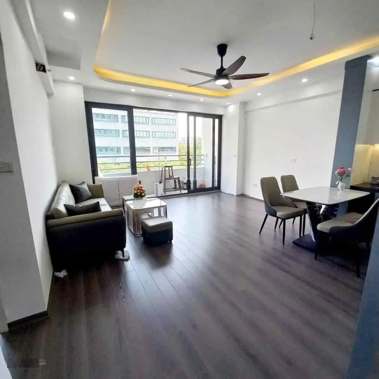 Chính chủ gửi bán căn Nơ 9 Pháp Vân, 83m2, 3N, 2VN, Full nội thất