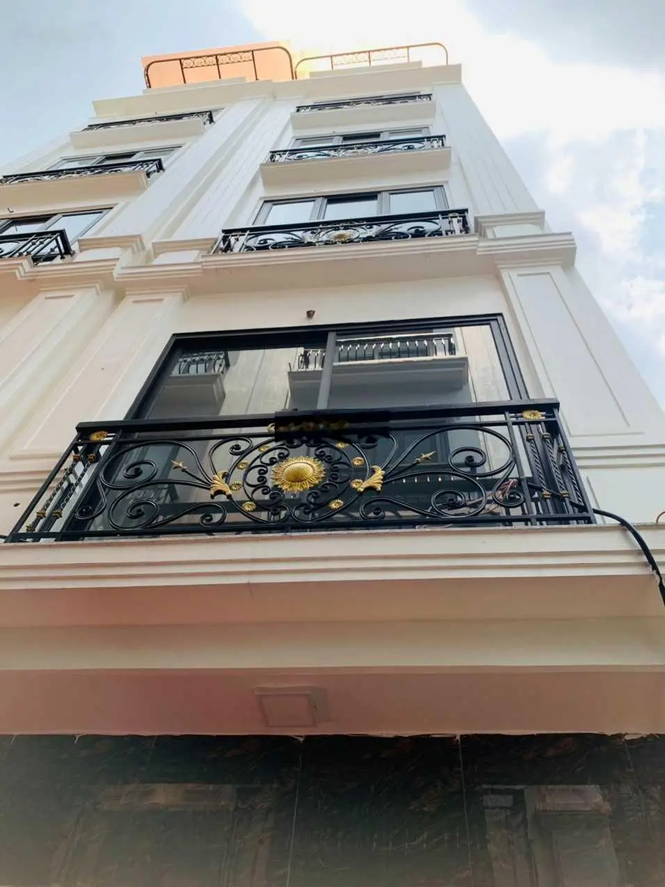 Bán nhà riêng khu đô thị HUD xây mới thiết kế thang máy, cuối Trịnh Văn Bô. Gía 6,9 tỷ 0988 192 ***