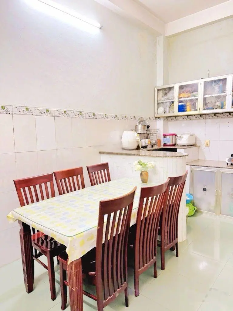 Mặt Tiền KD Nhà 4 Tầng 4,4 x 20,5 DTSD 225m2 Đường Dương Bá Trạc, (Hơn 11tỷ )