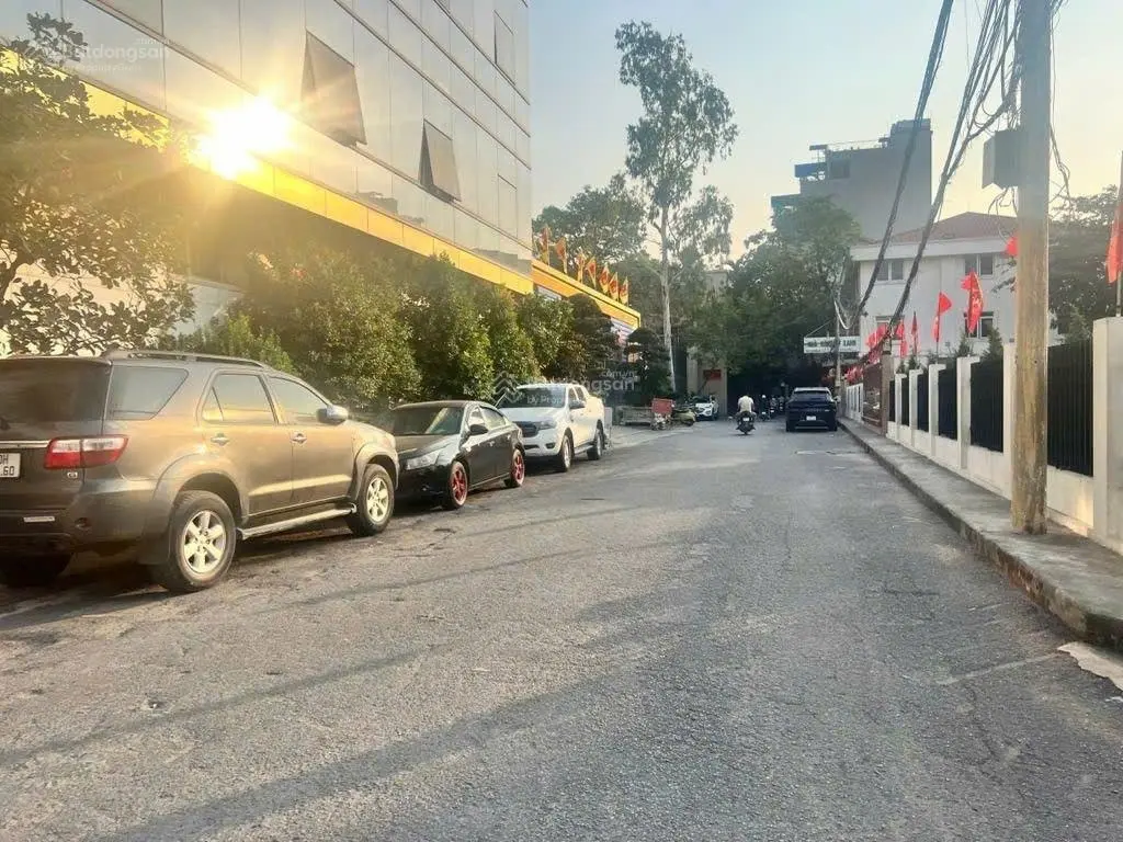 Bán nhà phân lô quân đội quận đống đa, hn - ô tô vào nhà - 2 mặt ngõ - thoáng vĩnh viễn - a.n đỉnh