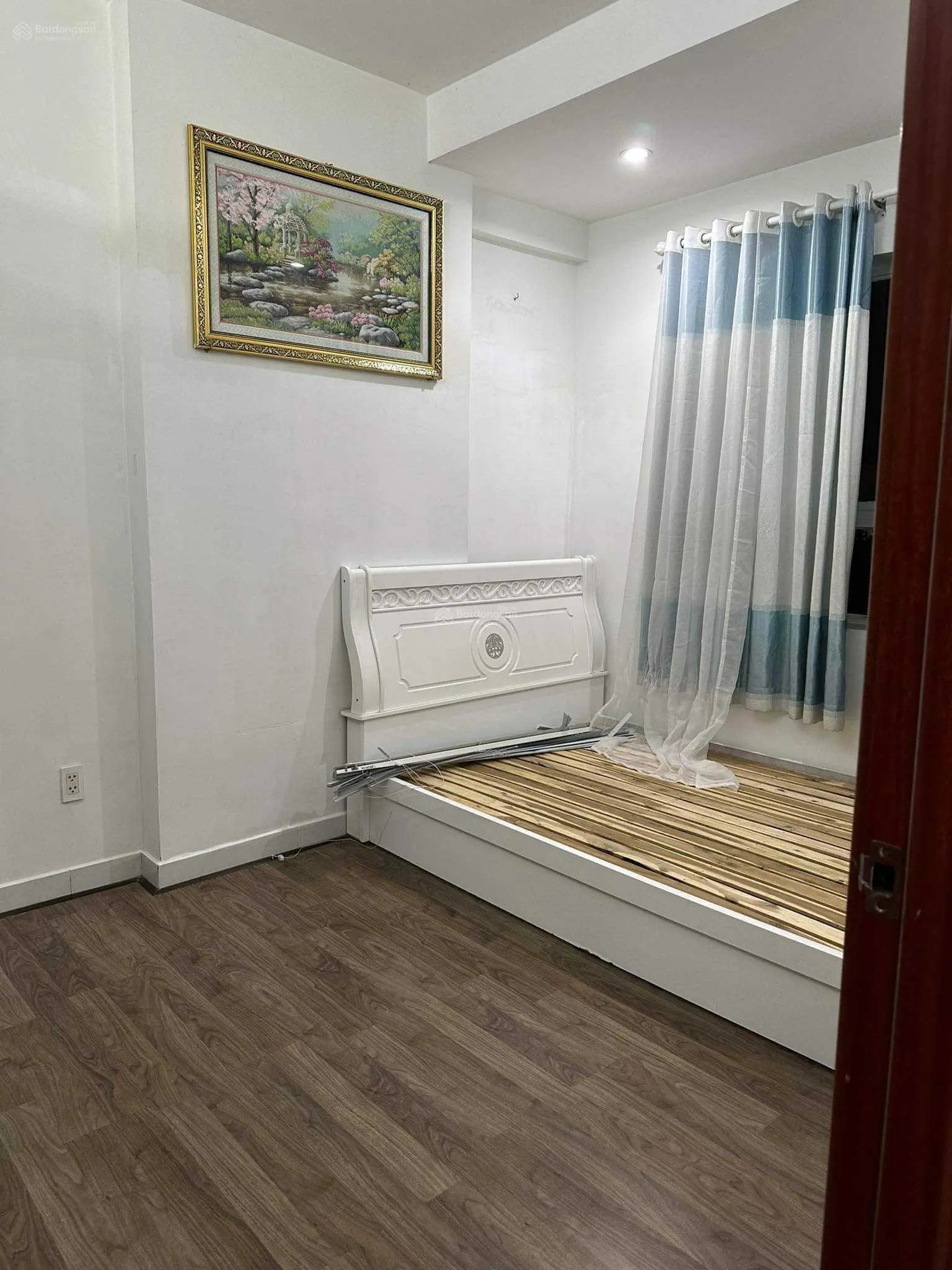 Bán căn hộ Sài Gòn Town Tân Phú, 85m2, 3 phòng ngủ, giá 2.070 tỷ, lầu cao thoáng mát