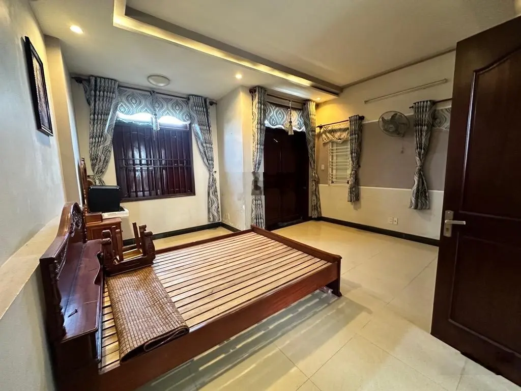 Bán nhà mặt tiền kinh doanh đa nghành - vị trí vip - f. tam phú, thủ đức - 140m2 vuông a4 - ngang
