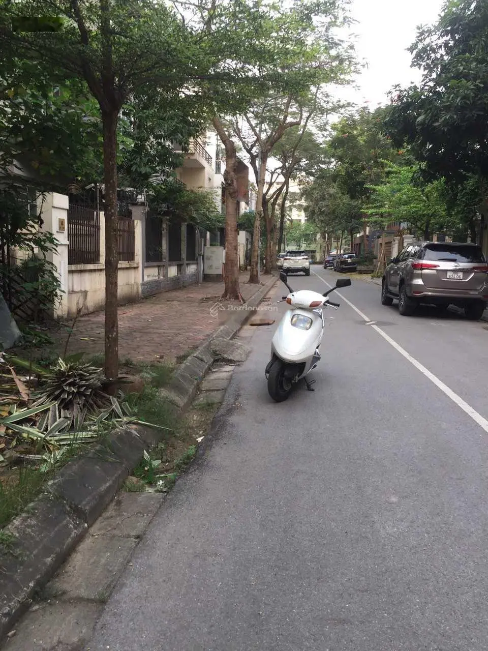 Bán gấp căn biệt thự tại Long Biên. - Khu HH - khu Đô thị Việt Hưng - Long Biên