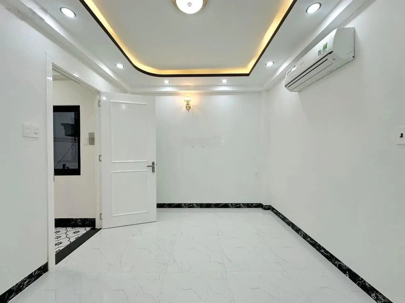 Hẻm xe hơi - thích quảng đức - phú nhuận - 4x11m - 4 tầng - full nội thất -4pn khép kín -7.5 tỷ tl