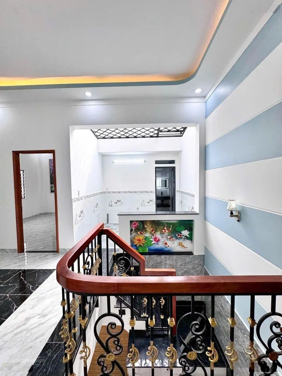 Bán nhà mới lầu mới xây hoàn công