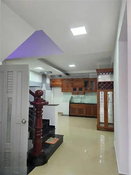 Nhà mt chợ cây keo, tân phú, 86 m2, 4 lầu, dòng tiền 30 tr/tháng giá rẻ 12,6 tỷ.