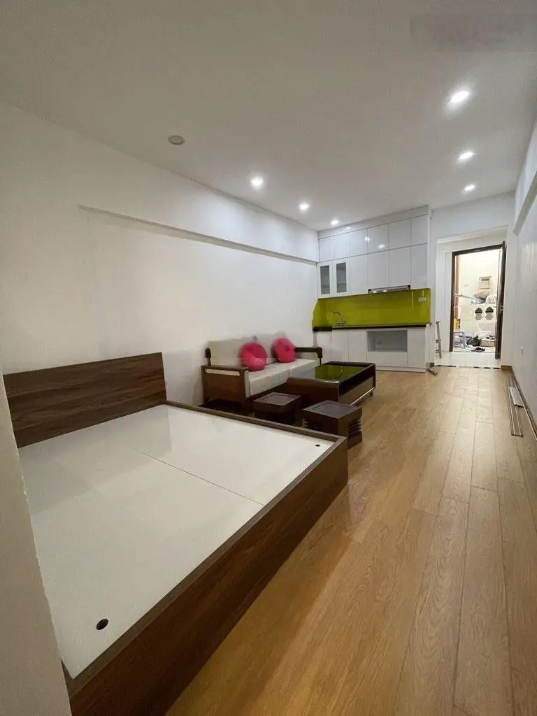 Bán TT Nguyễn Chí Thanh, Đống Đa, phố vip ở sướng, Dt 60m2 giá 3.25 tỷ