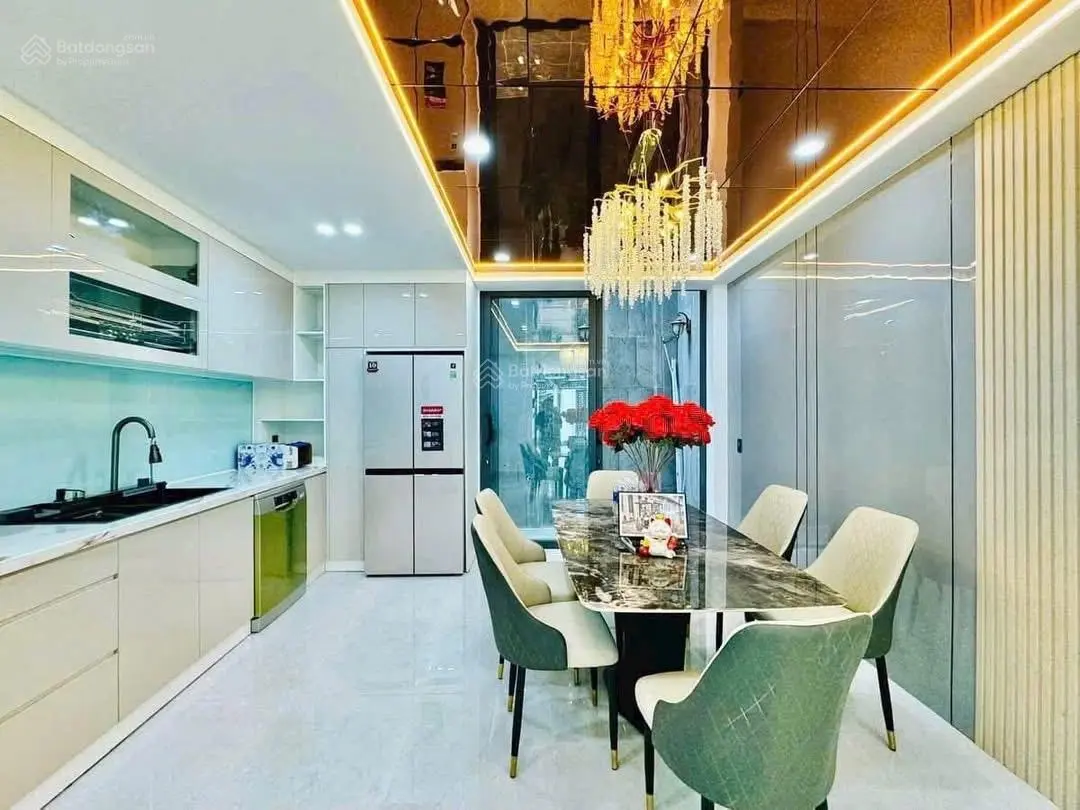 Bán nhà ở đường Tống Hữu Định, phường Thảo Điền, Thủ Đức
