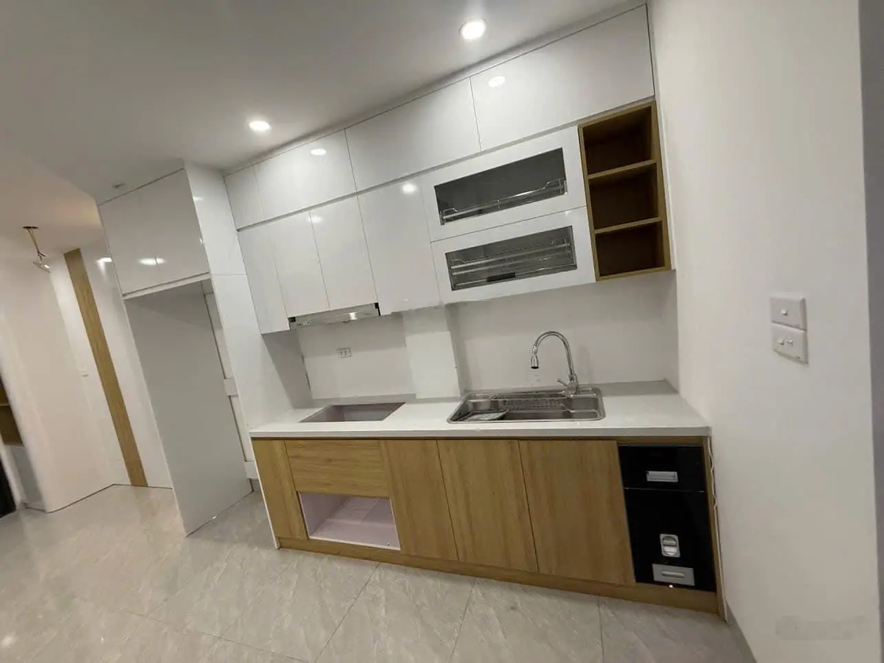 Bán gấp nhà mặt phố Cự Lộc, 11,5 tỷ, 31m2, 5PN, 5WC, 6 tầng Thang Máy,Thông sàn, Thanh Xuân, Hà Nội