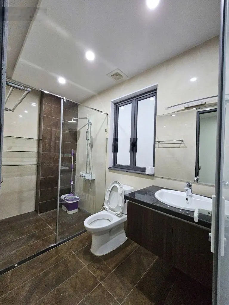Tư Đình Long Biên. Bán nhà 6 tầng thang máy - full đồ - ô tô vào nhà - vài bước ra ô tô tránh