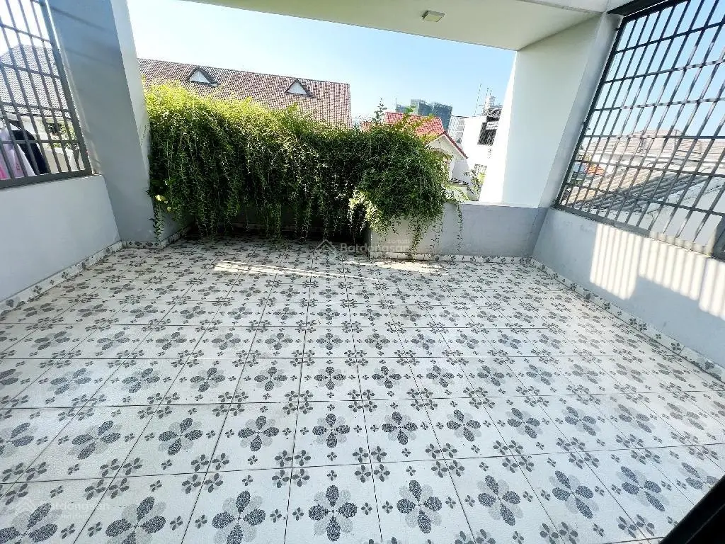 Khu Tên Lửa - mặt tiền đường 14m - 4 tầng - 6 * 21m - dòng tiền 35tr/ th - sổ vuông - giá 17.3 tỷ