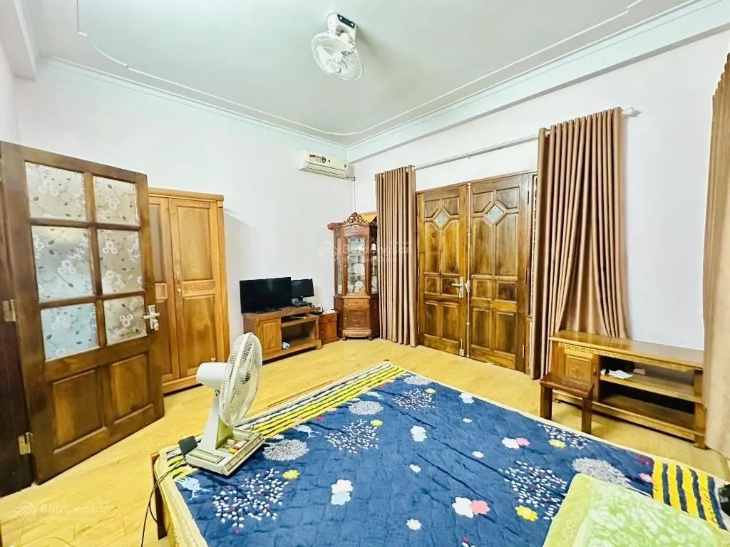 Tân Phong -Bắc Từ Liêm -Dân Xây Cực Kỳ Chắc Chắn DT 70m .Ngõ Rộng Ô Tô Nhỏ Đỗ Cửa 10m.9,3 Tỷ