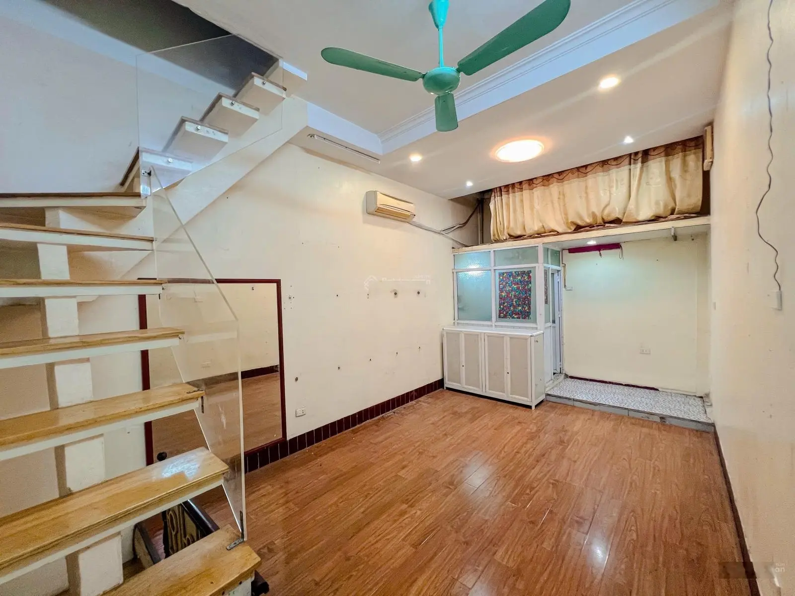 Chính chủ - bán nhà phố thịnh yên - phố huế - 28m x 5 tầng - cách mặt phố 10m