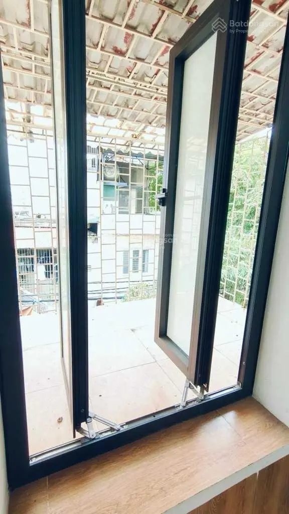 BÁN NHÀ TẬP THỂ MAI DỊCH CẦU GIẤY, CĂN GÓC Ô TÔ ĐỖ CHÂN CẦU THANG, 66,3M2, GIÁ 2,58 TỶ.