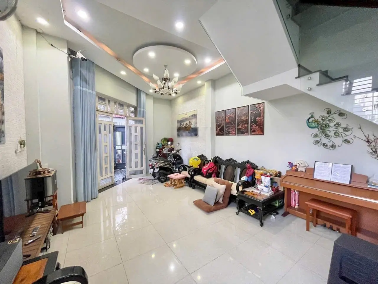 Căn góc cực VIP KDC Hồng Long cách Vạn Phúc City - giá rẻ nhất khu vực