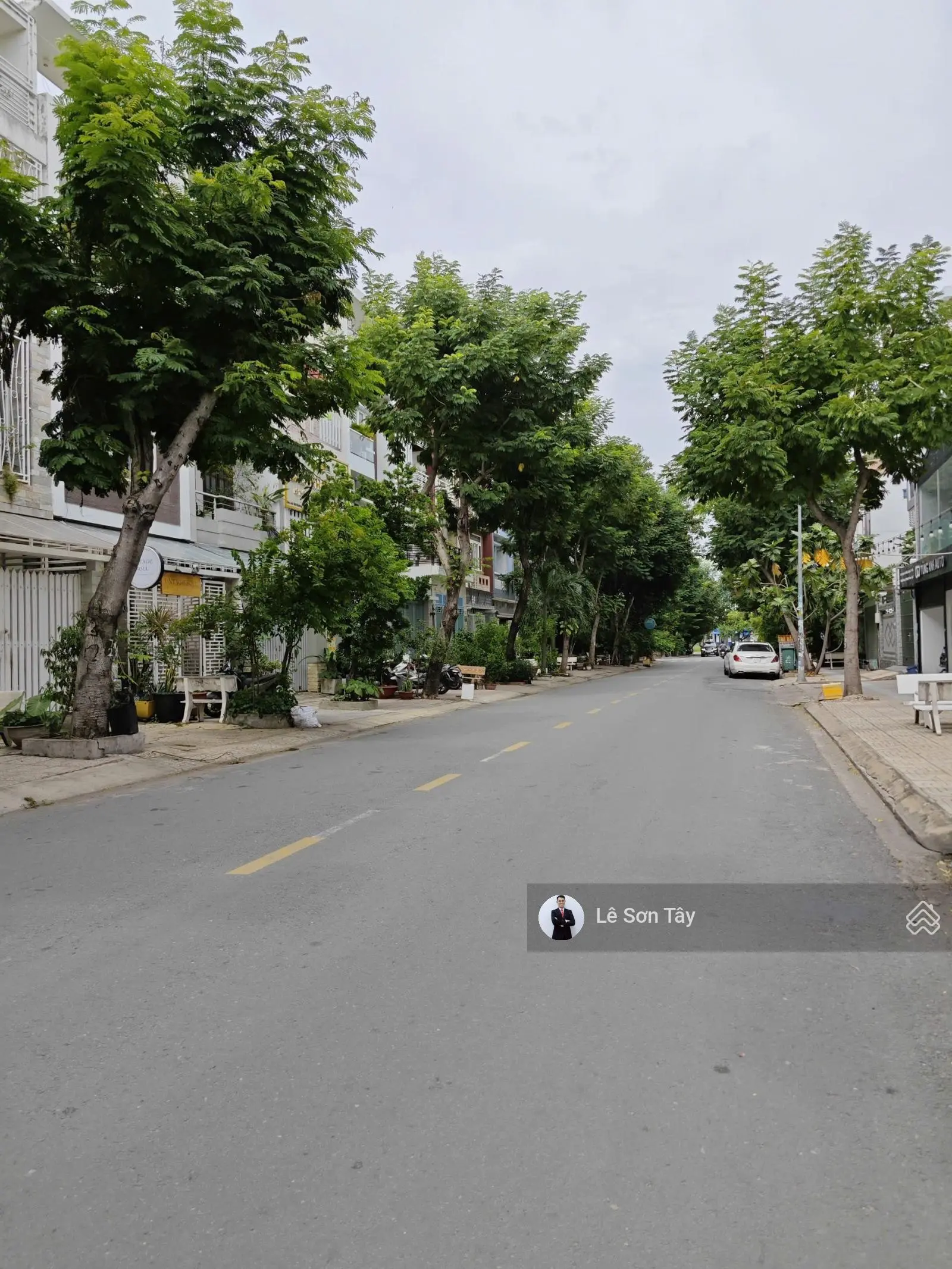 Bán nhà MT đường Số 30 KDC An Phú Hưng, P. Tân Phong, Quận 7. DT: 4m x 18m. Giá tốt: 12.5 tỷ