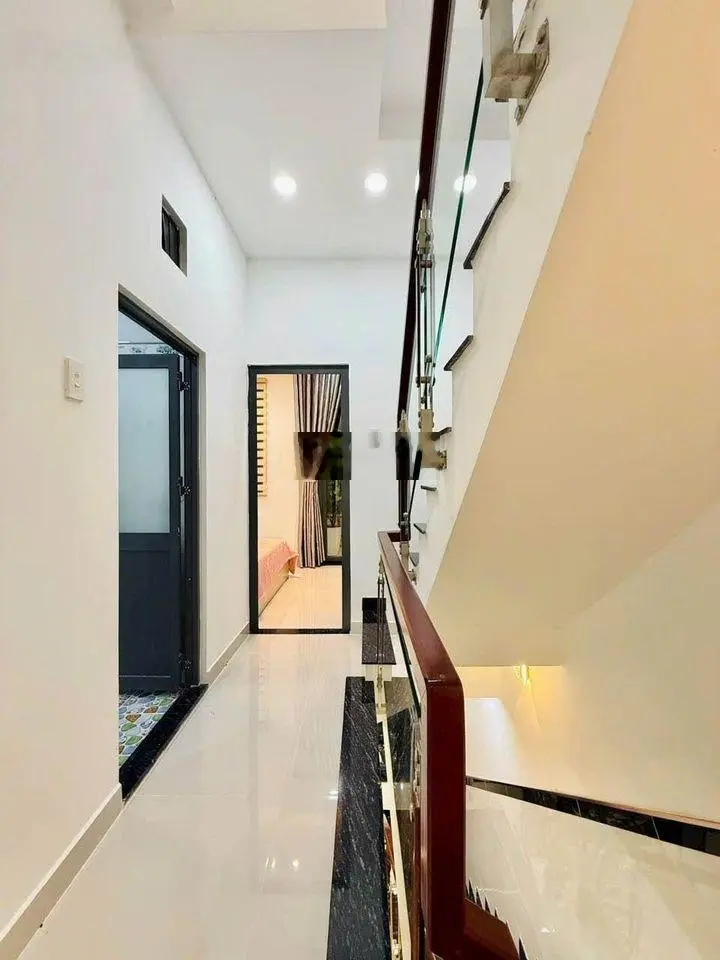 Nhà bán sát MT Sinco Bình Tân DT 80m2 GIÁ 3 tỉ 580 nhà cho thuê 7tr/th