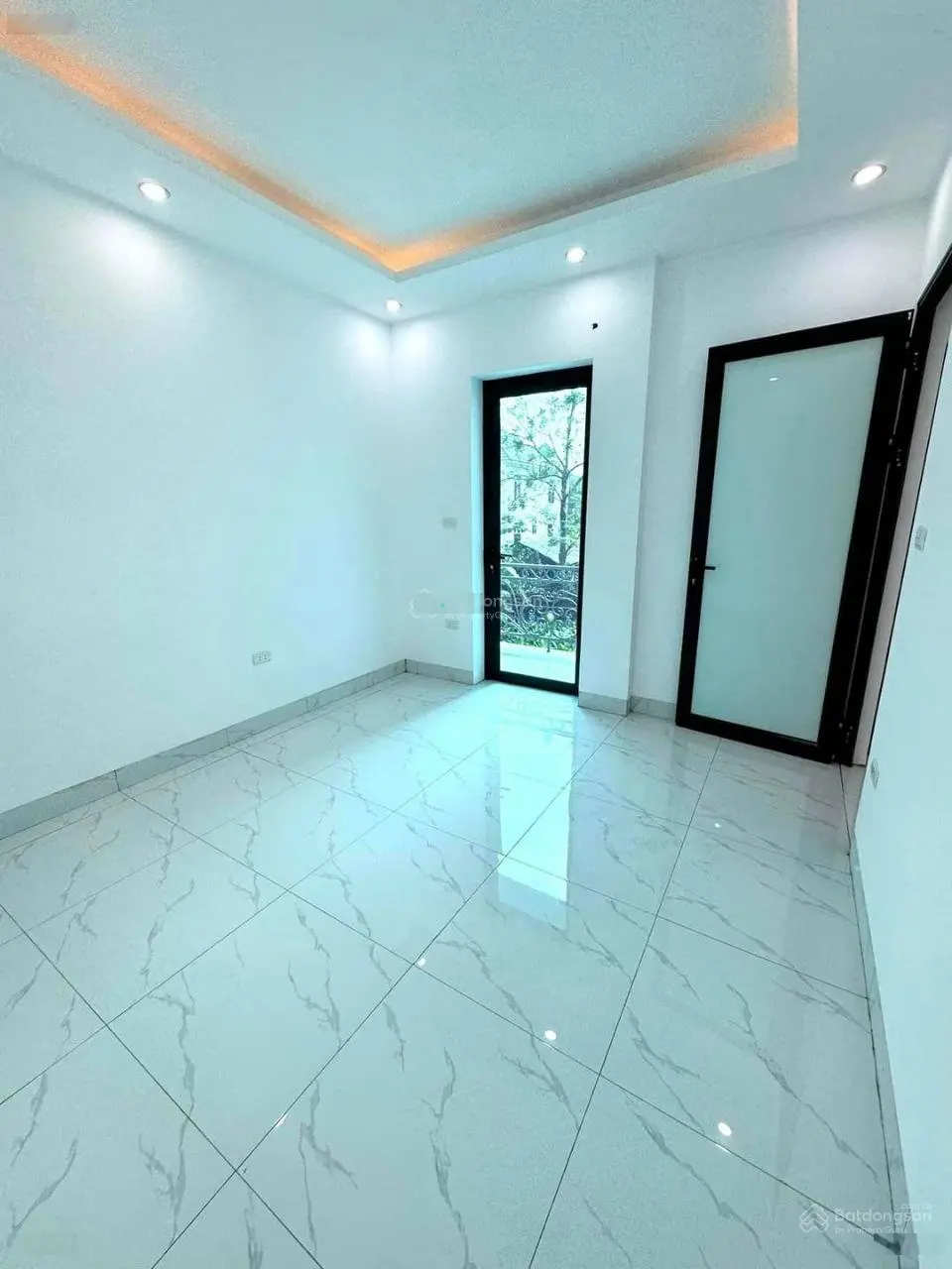 Bán nhà đơn lập 57m2x3T, oto đỗ, 10 phút Penika Tố Hữu