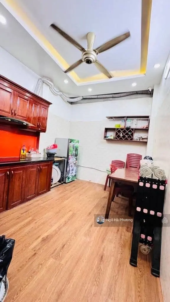 Bán nhà bùi xương trạch lô góc hai mặt thoáng - ngõ nông rộng - cách phố 50m - ở ngay