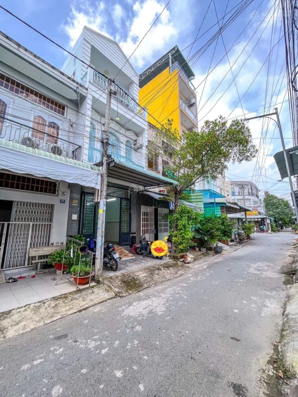Nhà 2 lầu đường số 25KDC thới nhựt 1, nhà mới tặng 2 máy lạnh, vào ở ngay