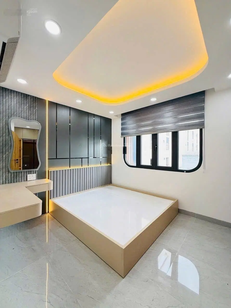 Bán gấp nhà Đ.Vạn Kiếp,P1,Bình Thạnh giá 3Tỷ250/68,4m cho thuê 22tr/tháng gần Coopmart Rạch Miễu