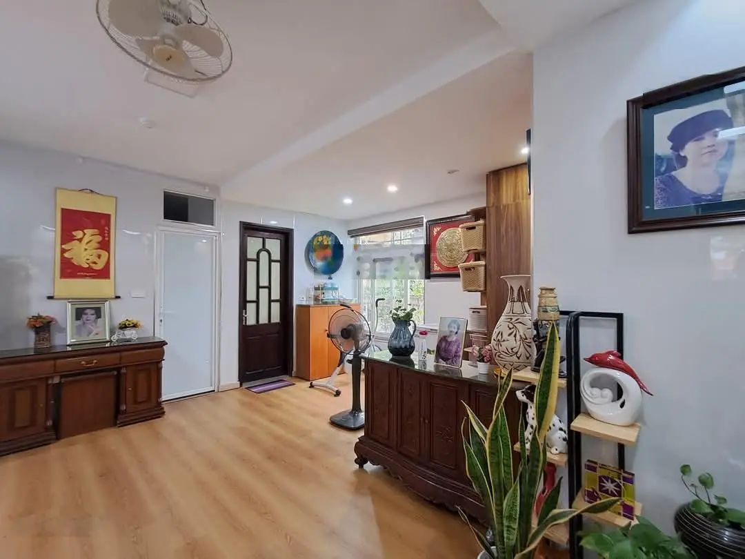 Bán nhà mặt phố vạn bảo. 50/70 m2, 9 t thang máy, lô góc, ôtô tránh, kinh doanh sầm uất. giá 30 tỷ
