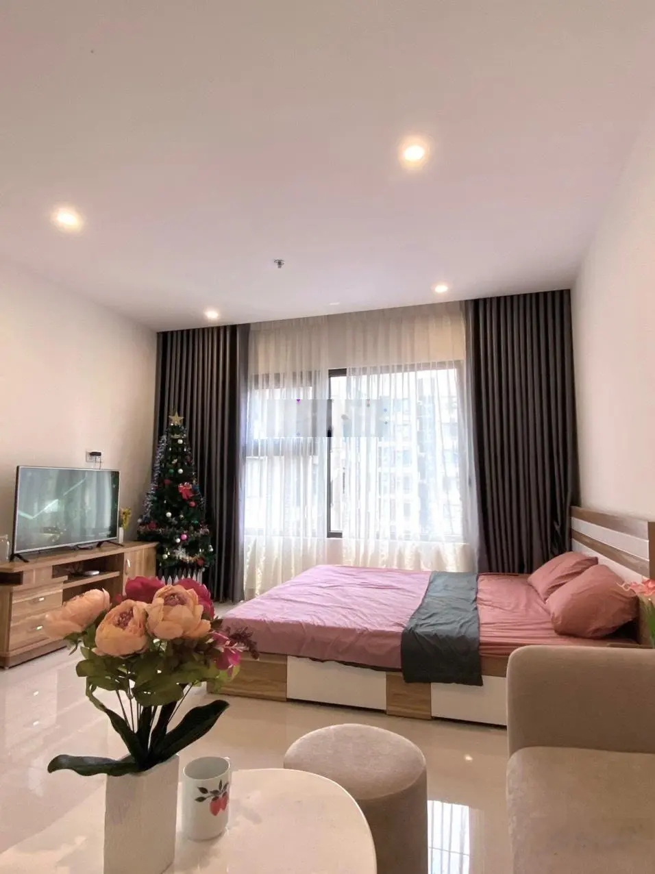 Chính chủ gửi bán căn Studio 30m2 Full nội thất Tại Vinhomes Ocean Park Gia lâm