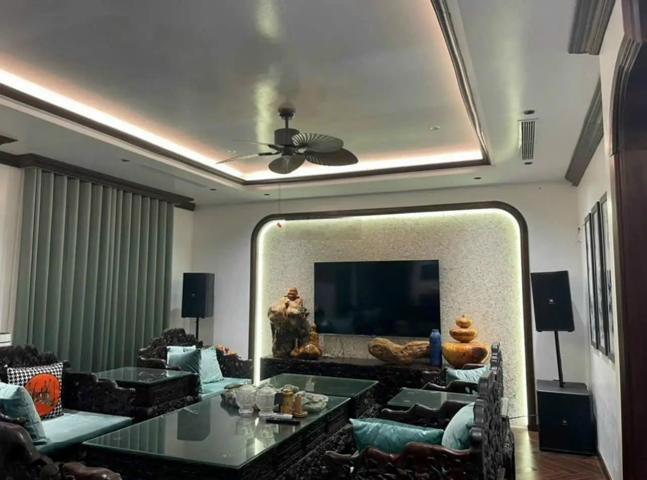 Song lập Pari siêu đẹp, diện tích 200m2, xây dựng 3 tầng 1 tum, chỉ 27 tỷ