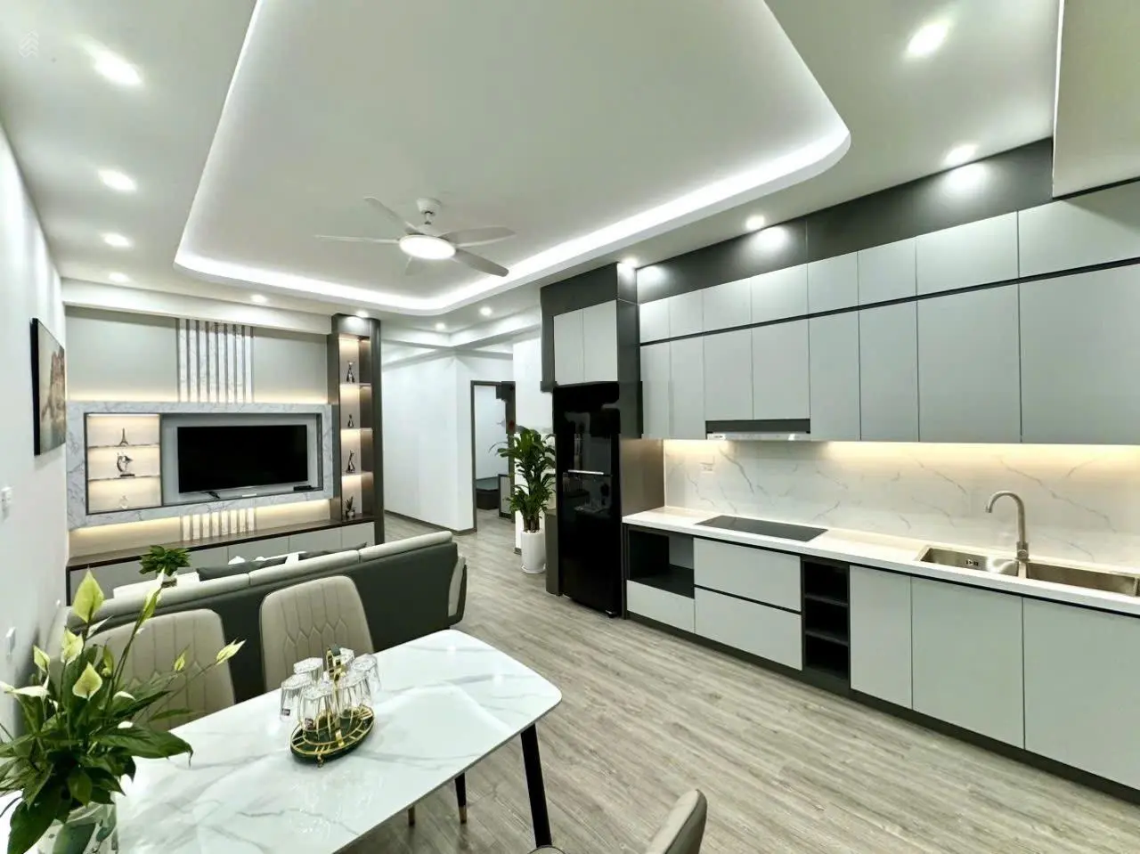 Bán nhanh căn 76m2, 3ngủ&2vs, HH4 Linh Đàm Hoàng Mai. Lh: 0966 455 *** em Thuỷ
